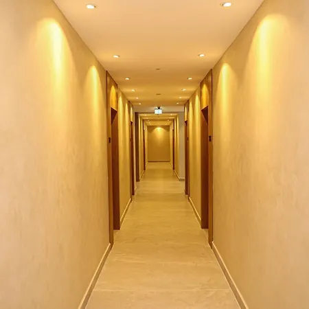 Riviera Palace Hotel 4*