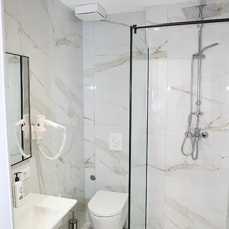 Hotel Riviera Palace 4*