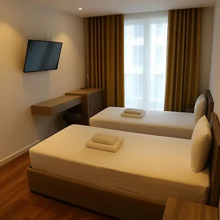 Riviera Palace Hotel Shëngjin