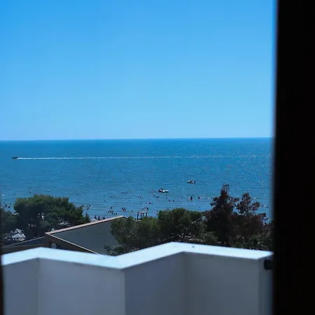 Riviera Palace 4* Shëngjin