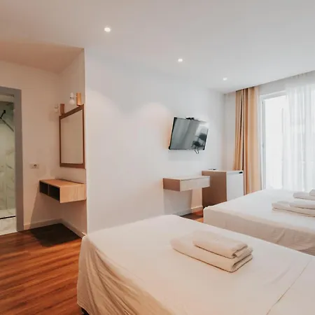 Riviera Palace 4* Shëngjin